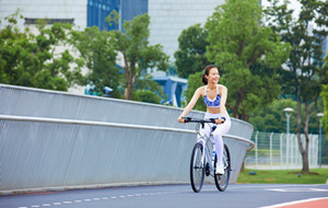 騎自行車的好處和壞處 經(jīng)常騎自行車的優(yōu)缺點(diǎn)